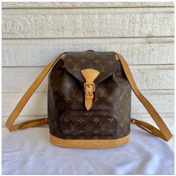 LOUIS VUITTON Moyen Montsouris Monogram Eclipse Drawstring Backpack - Picture 8 of 9